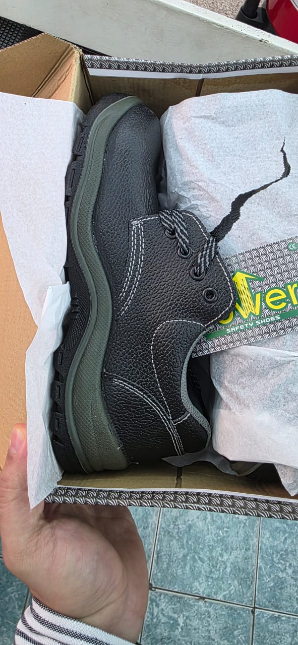Safety shoes